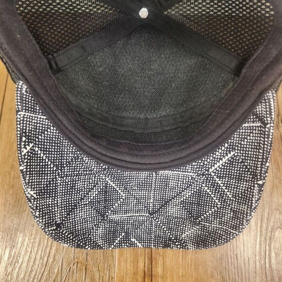 Lululemon Athletica Black White Geometric Snapback Baseball Hat Cap Casual Style - Picture 8 of 10